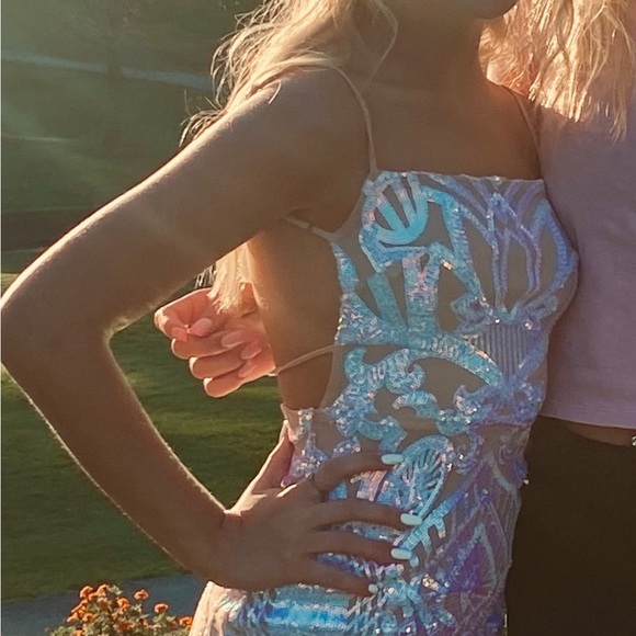 Lucy in the Sky Starstruck Strappy Dress in Nude Iridescence. Size XS. - Picture 3 of 12